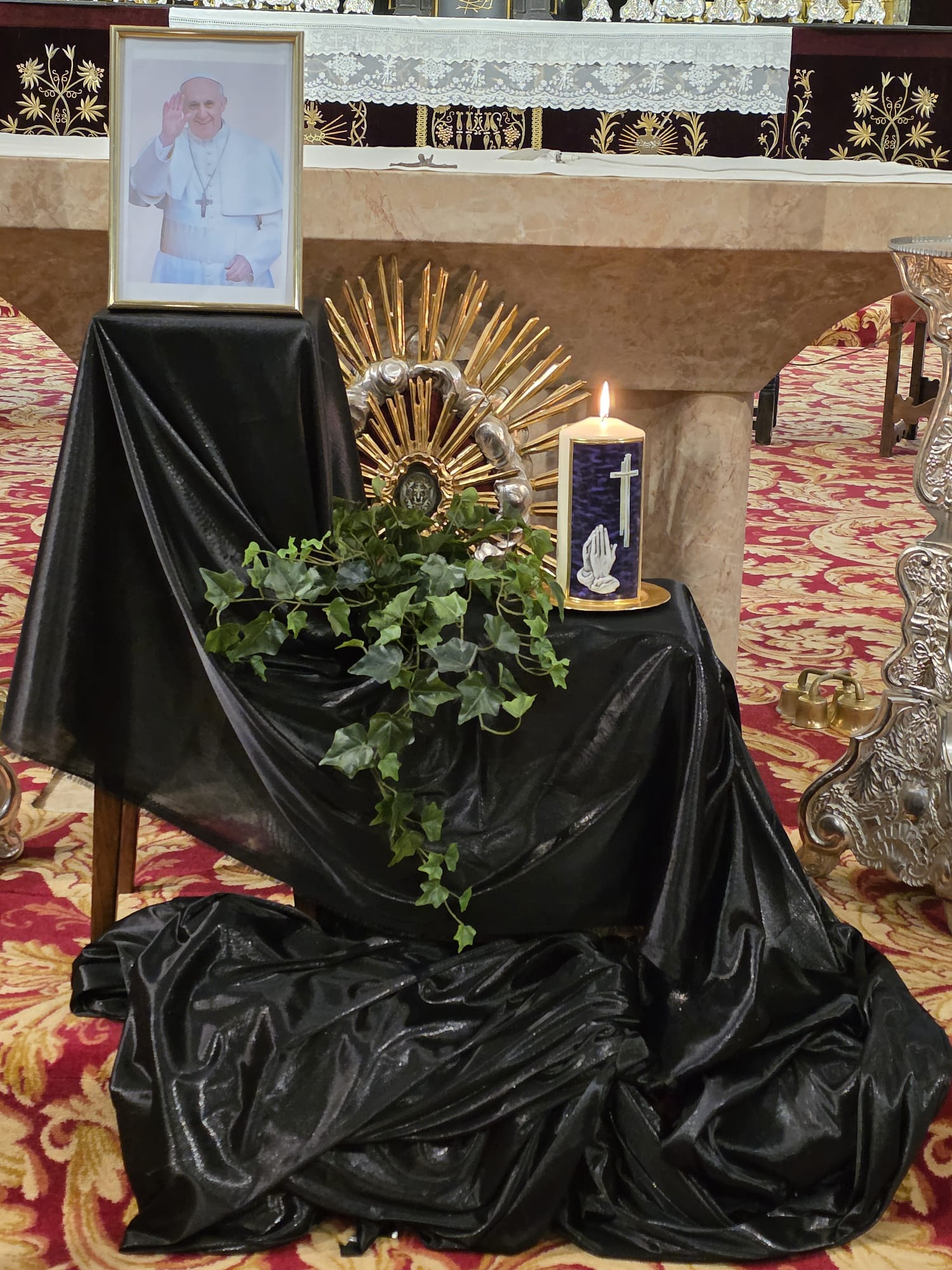 Gedenkgottesdienst für Papst Franziskus